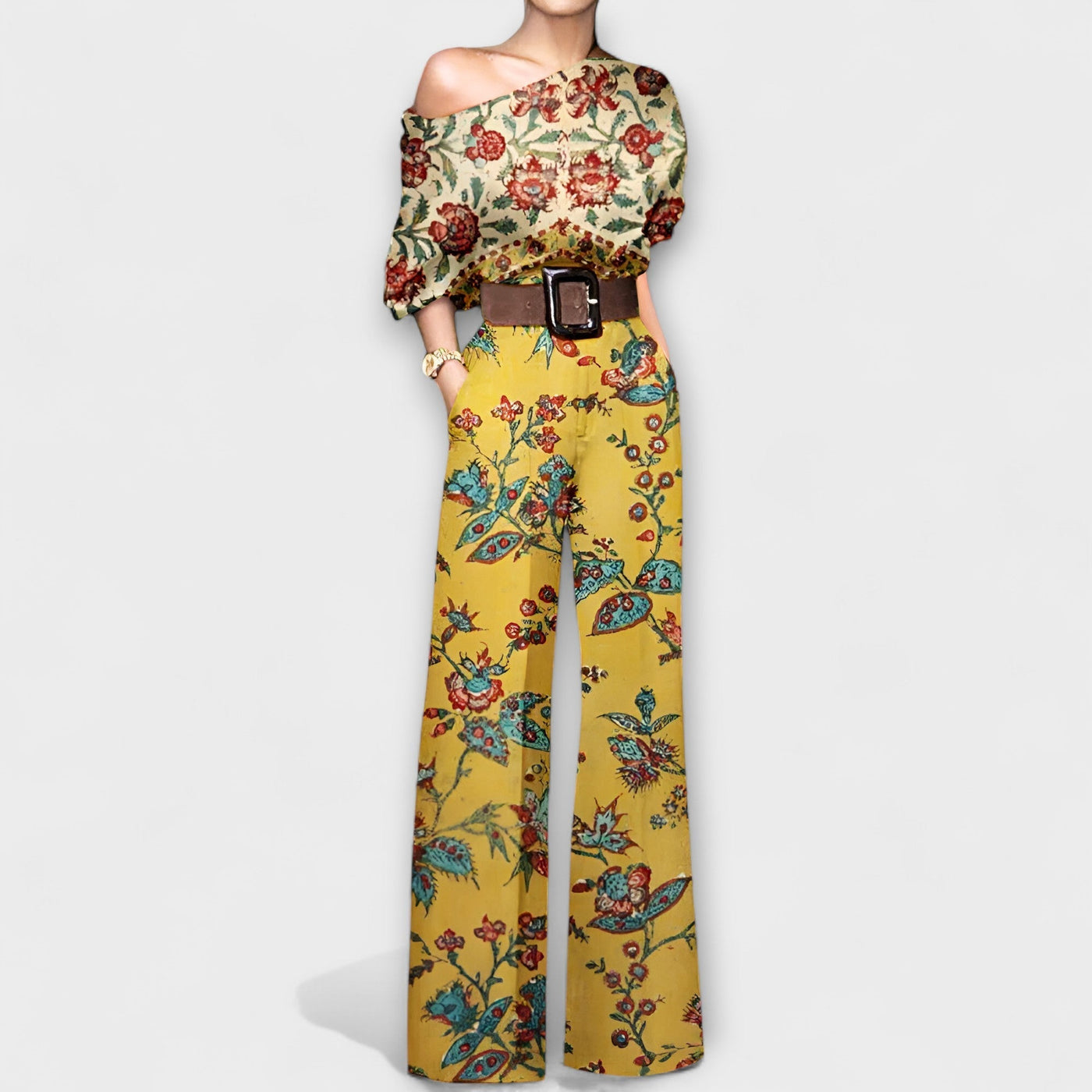 Carmela – Mono Elegante