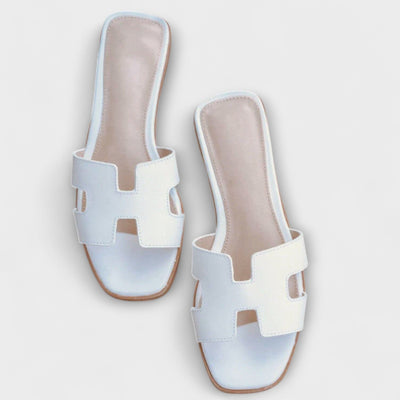 Greta – Sandalias Planas Slip-On