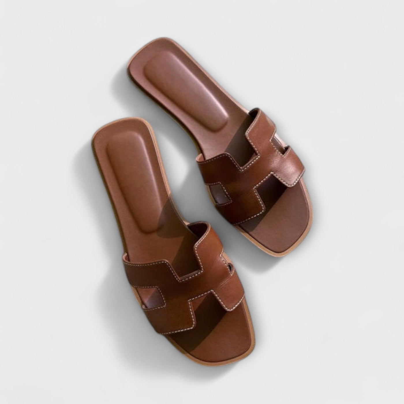 Greta – Sandalias Planas Slip-On